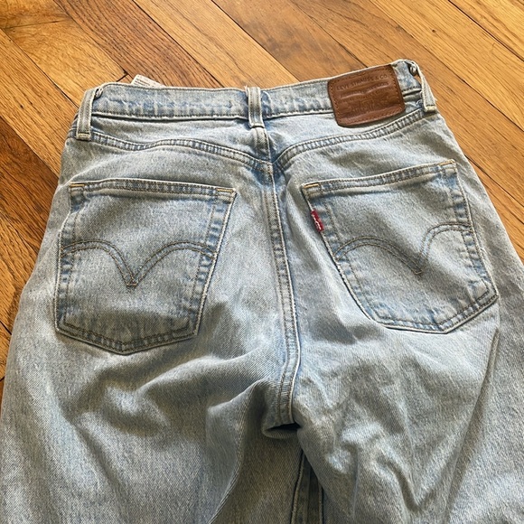 Levi’s Ribcage Straight - Picture 6 of 7